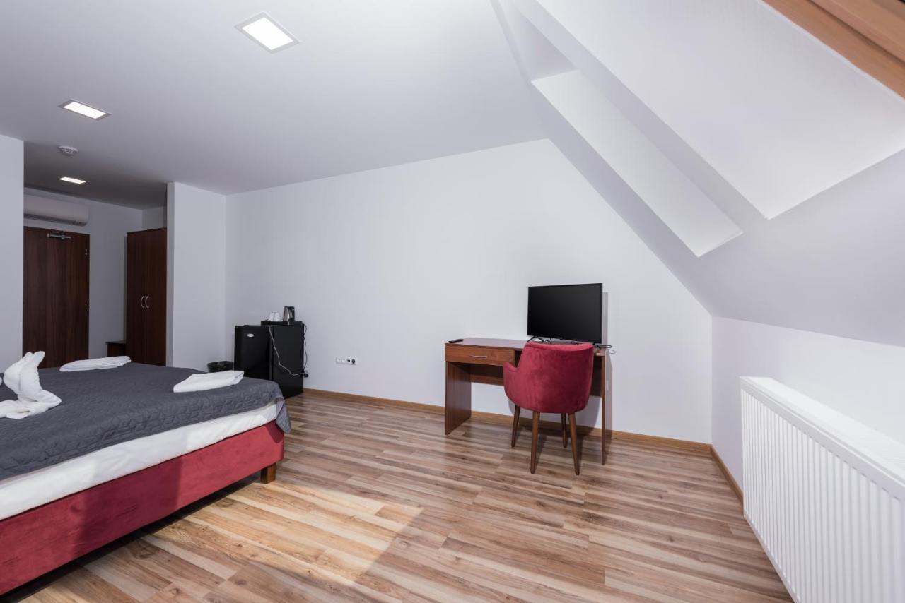 Sessler *** Guest house